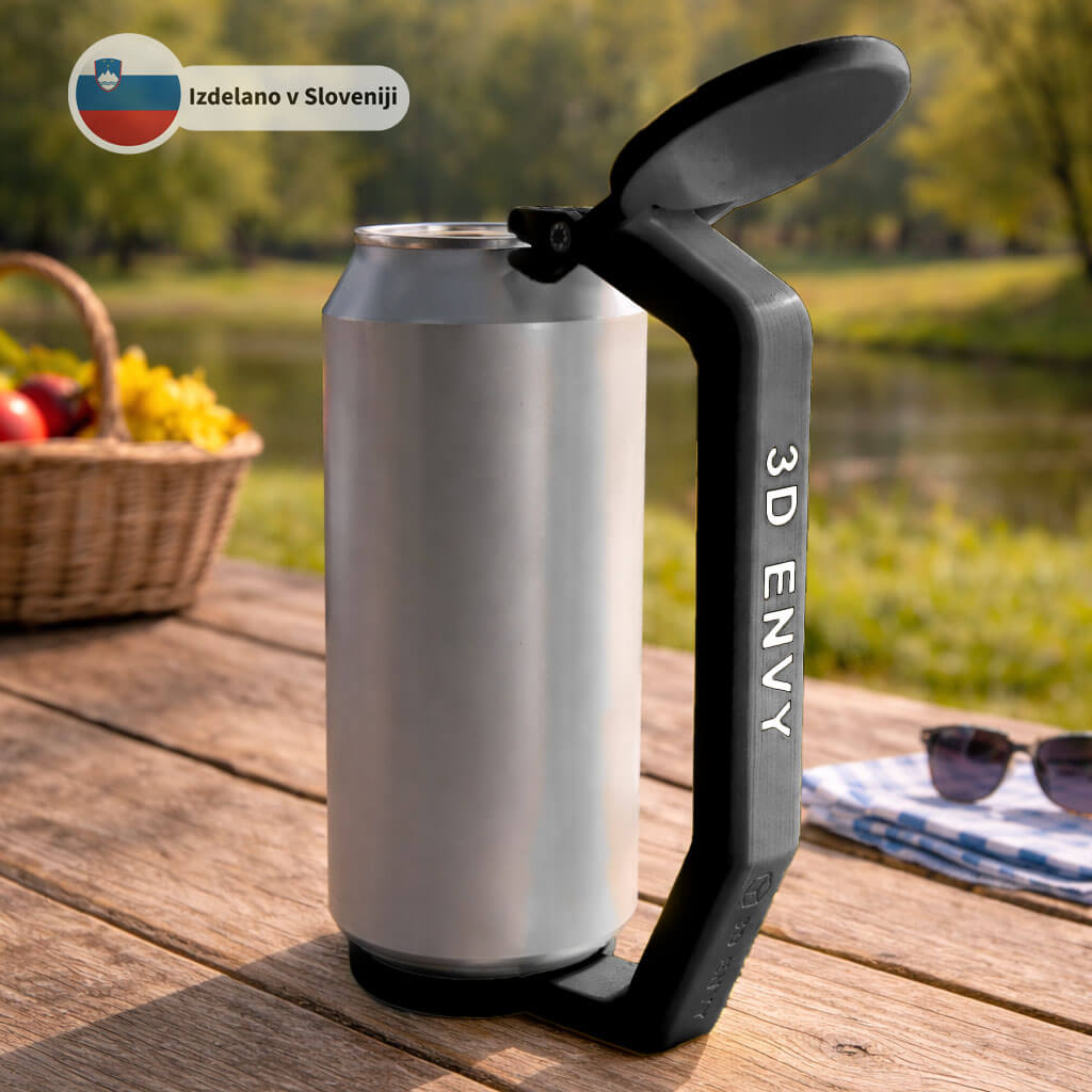 Držalo za pločevinke z imenom