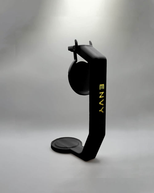 Držalo za pločevinke z barvnim imenom