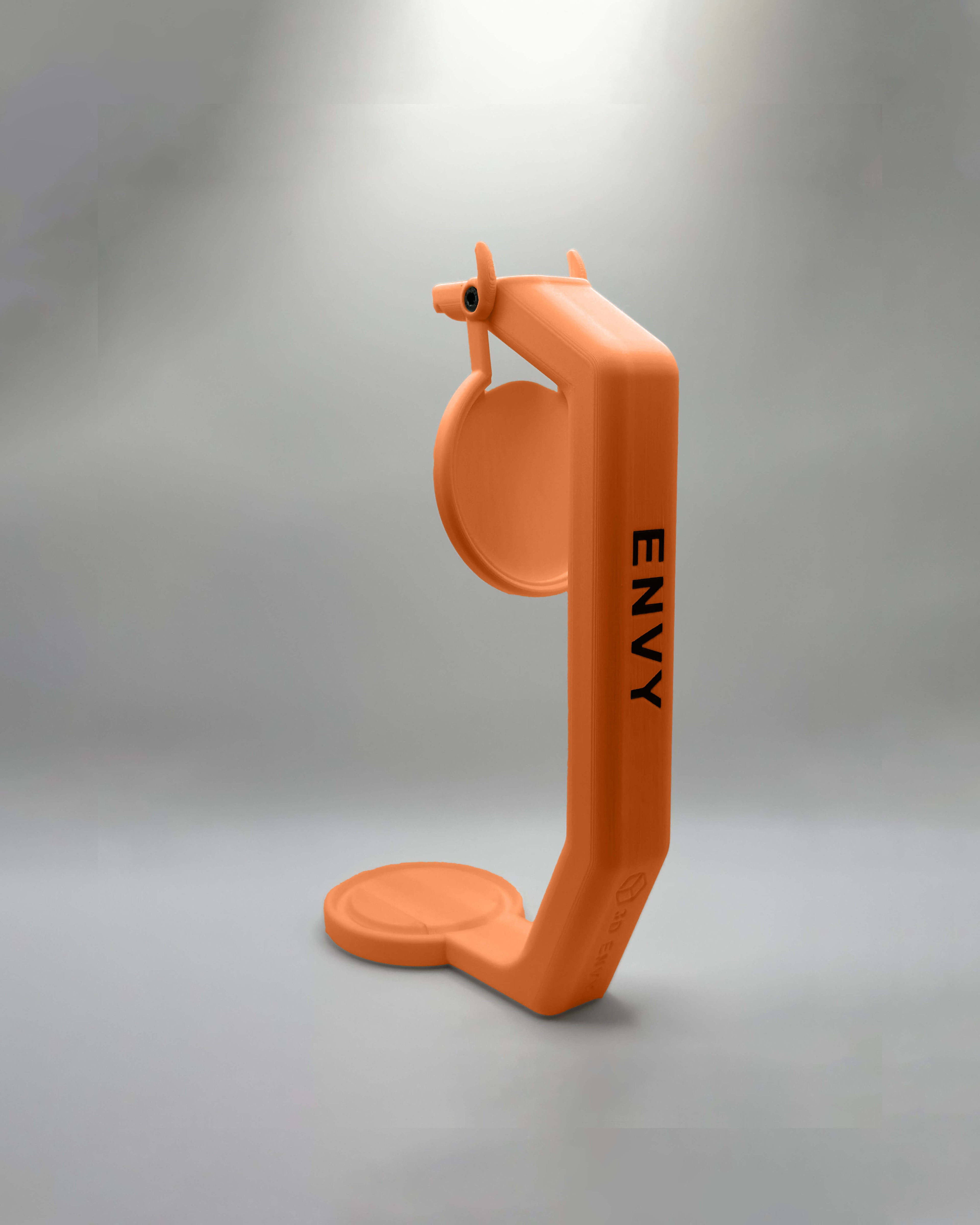 Držalo za pločevinke z barvnim imenom