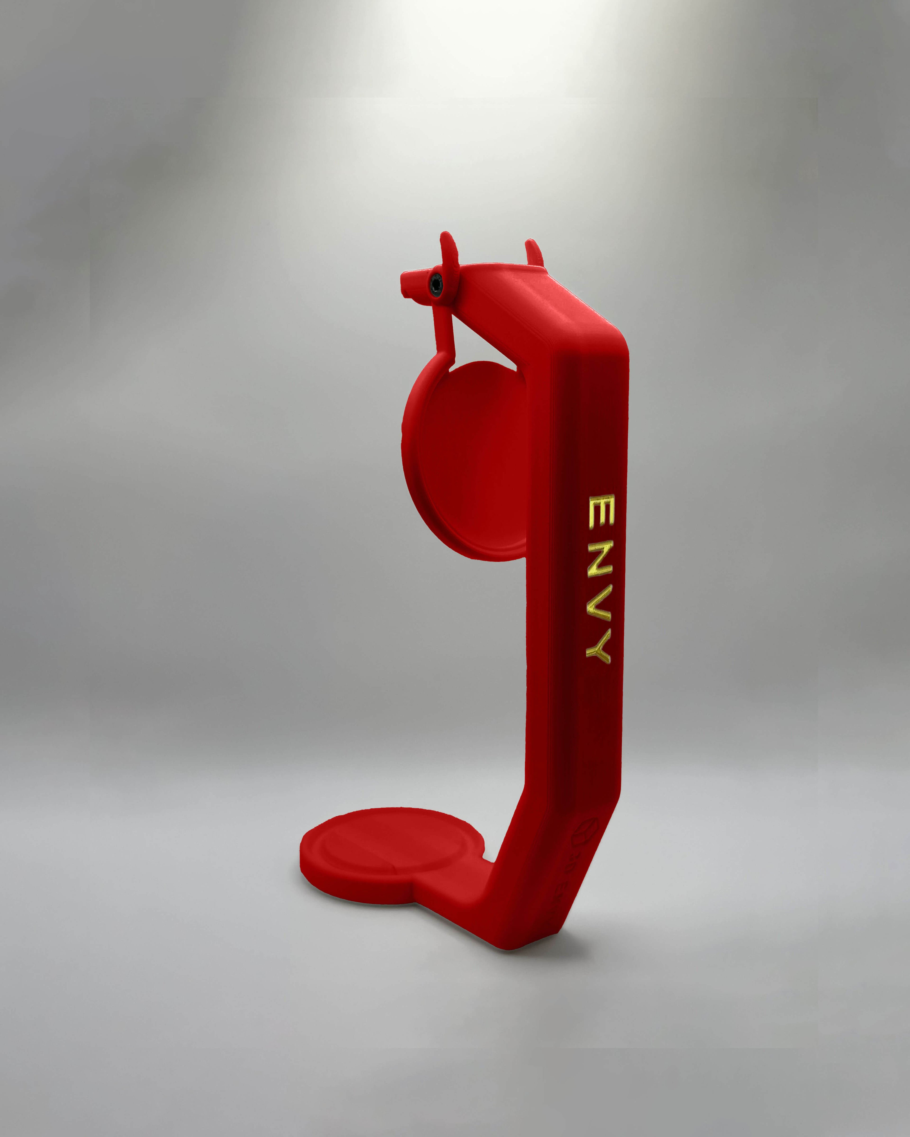 Držalo za pločevinke z barvnim imenom