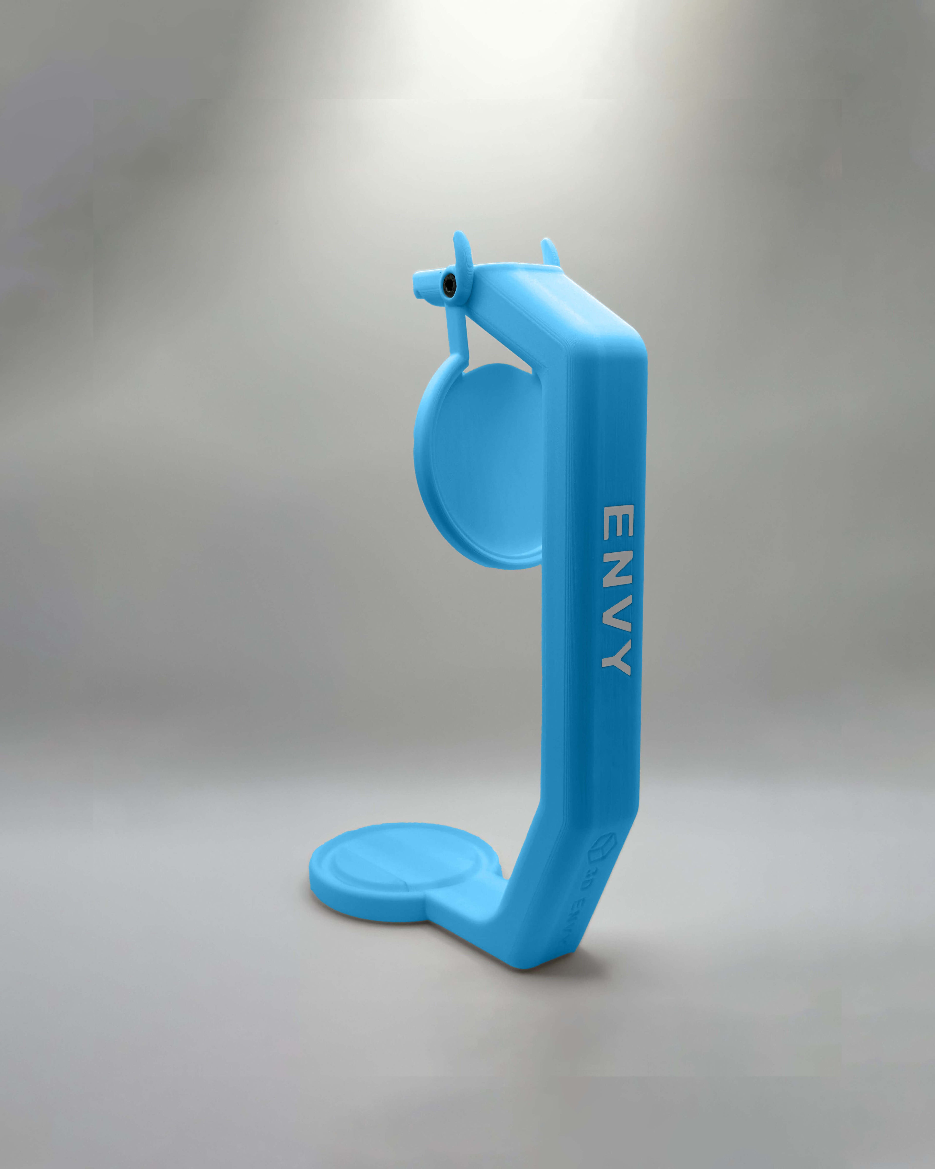 Držalo za pločevinke z barvnim imenom