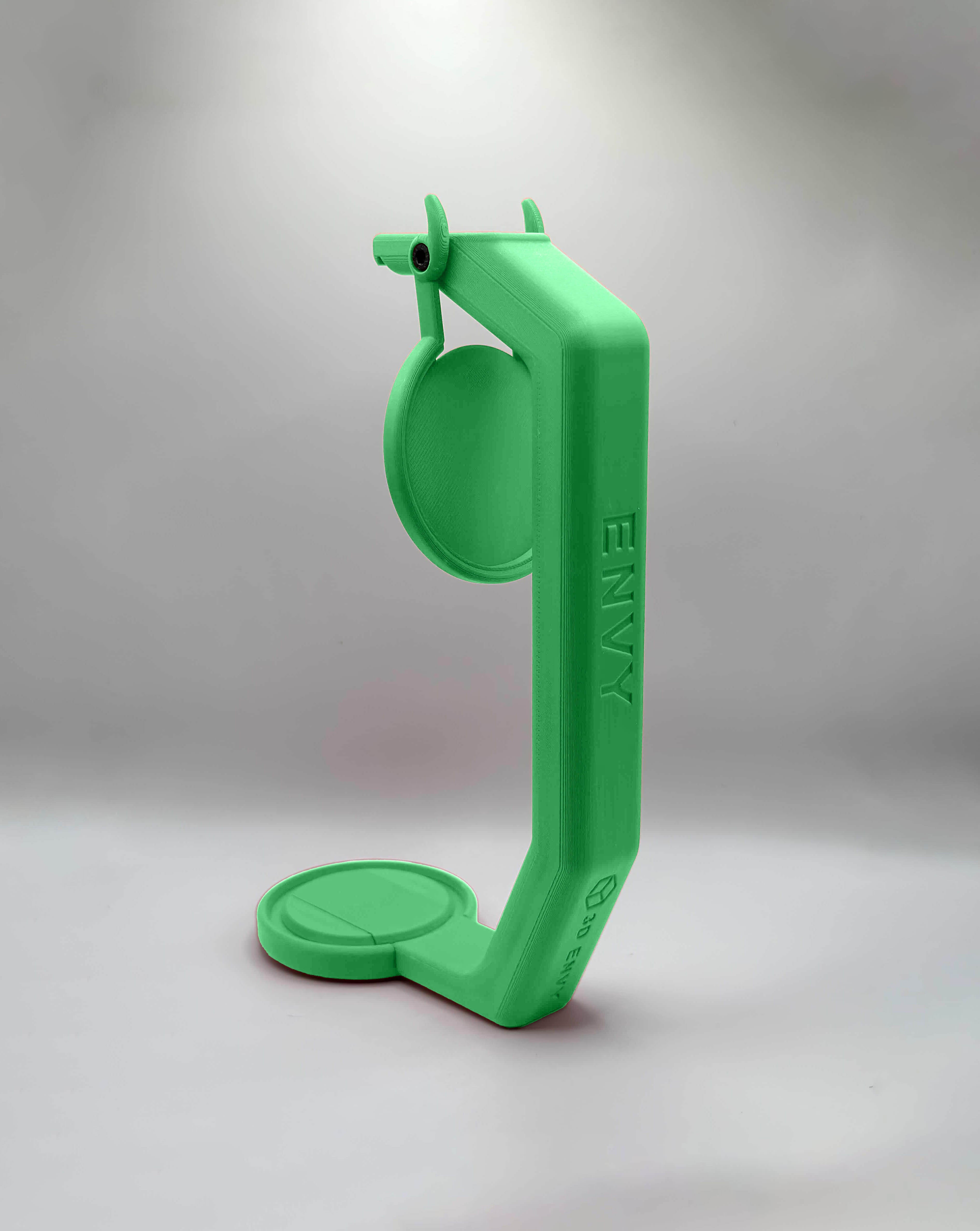 Držalo za pločevinke z imenom