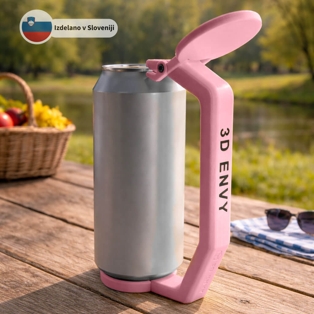 Držalo za pločevinke z imenom