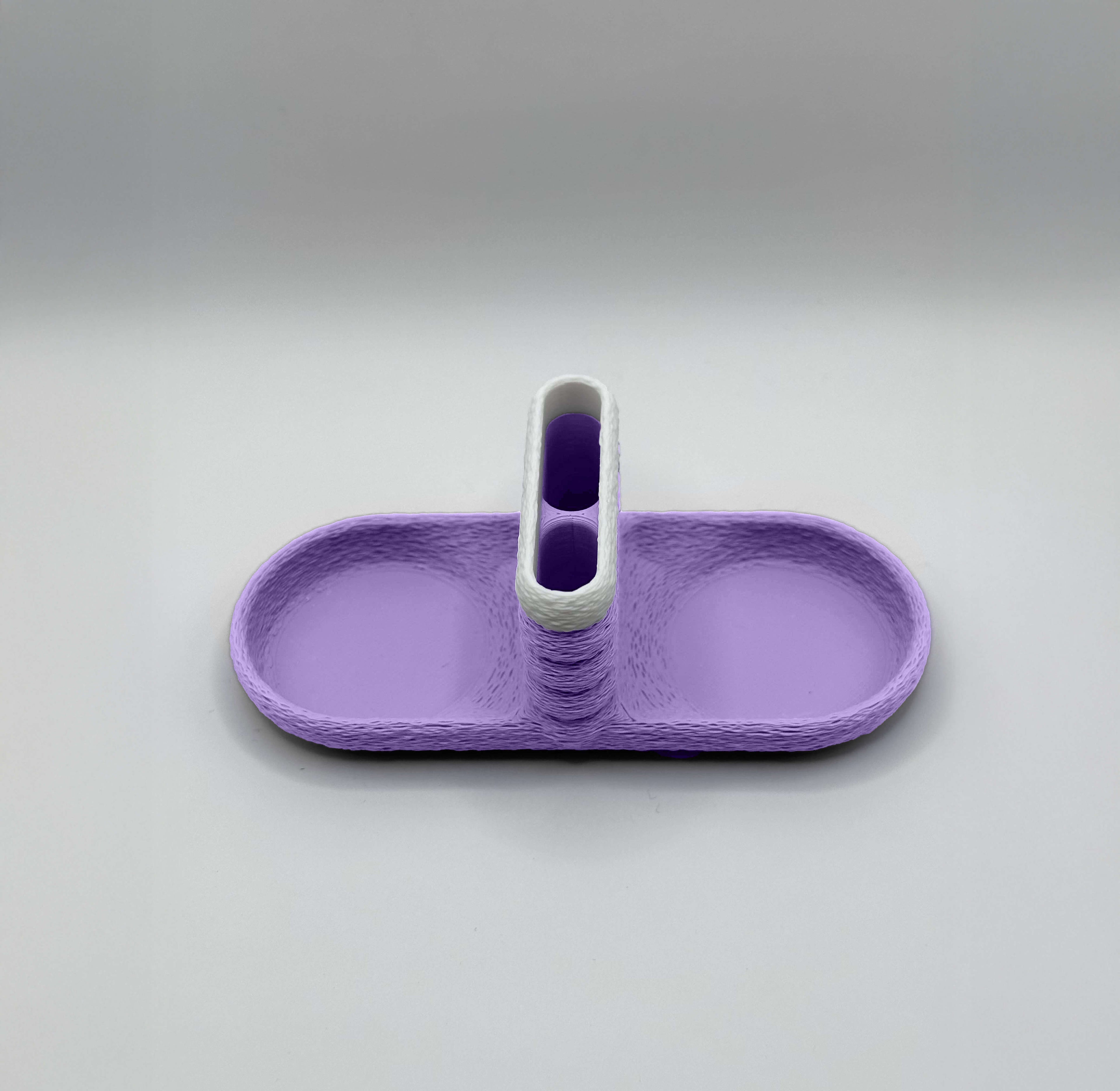 Stojalo za solnico in poprnico