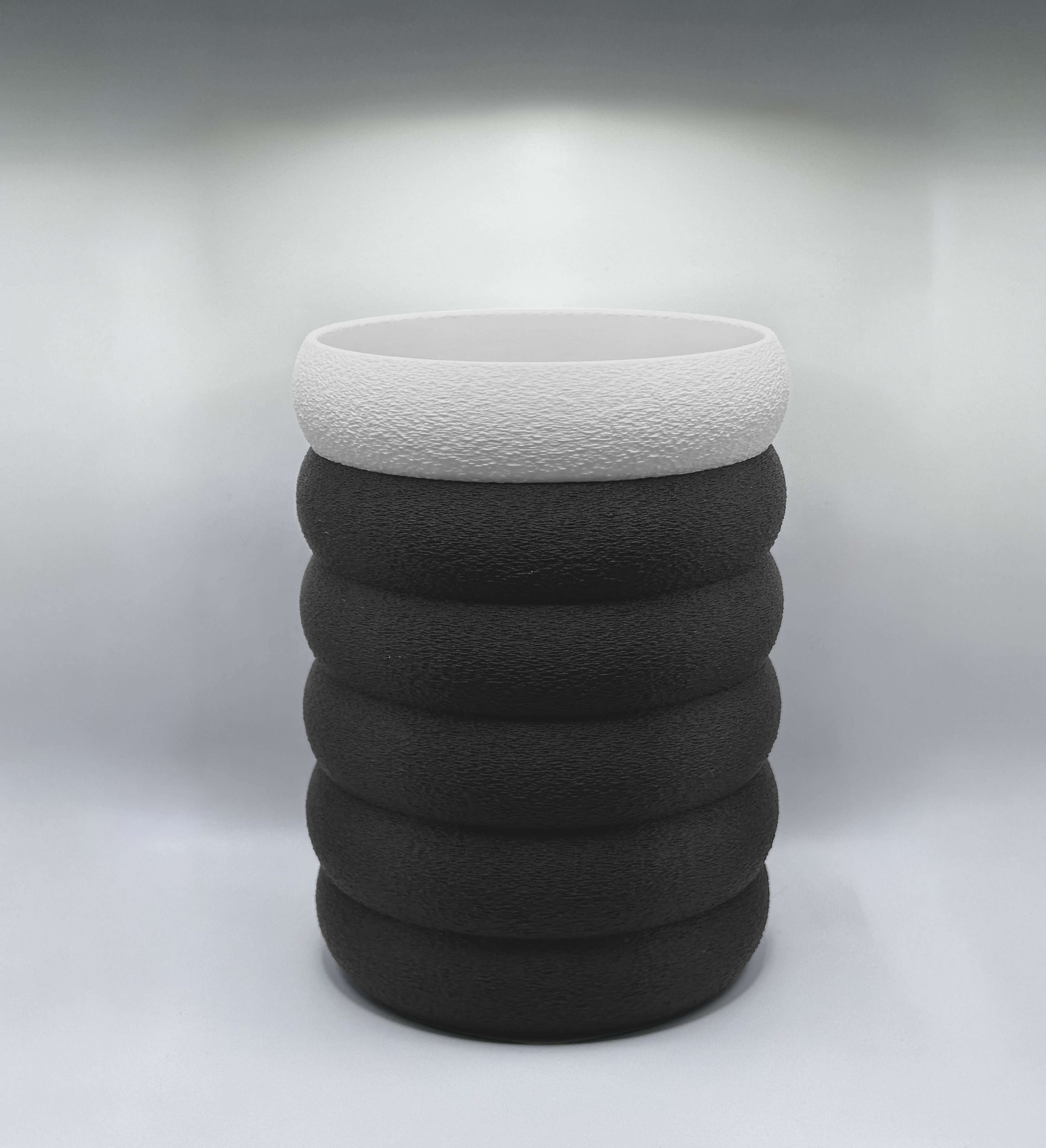 Držalo za kuhinjski pribor