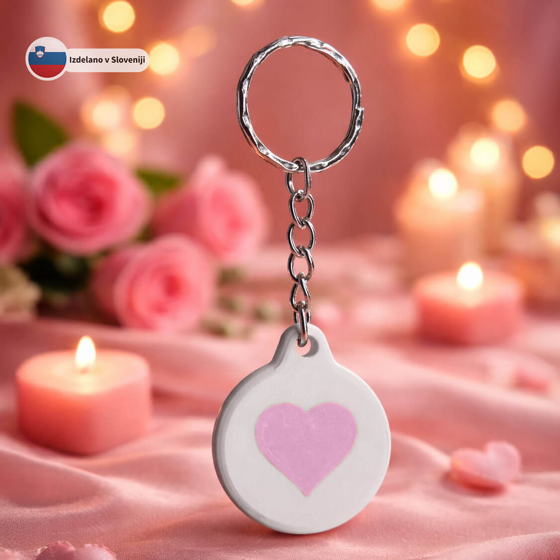 Obesek za ključe s srcem NFC