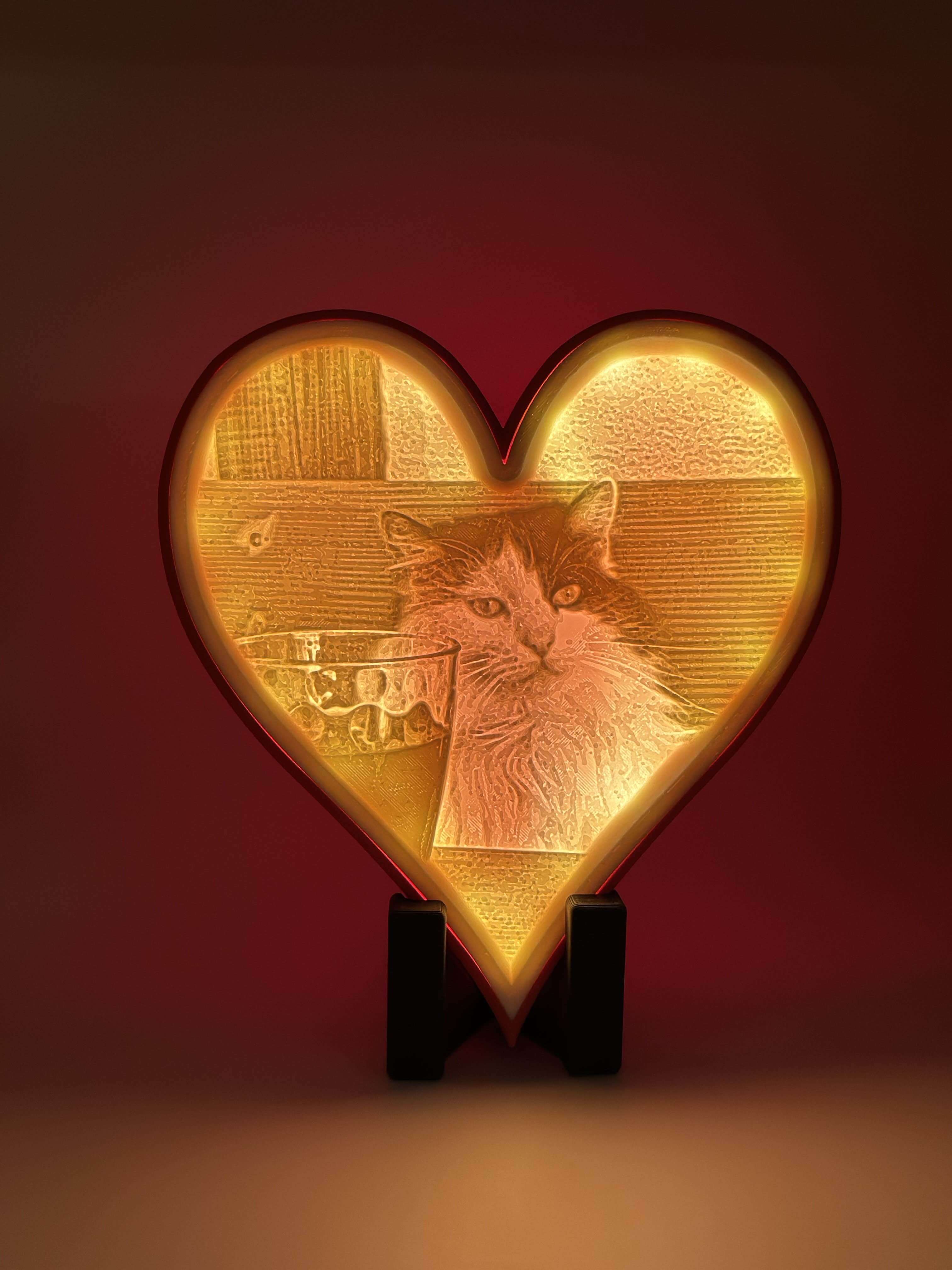 Personalizirana LED svetilka v obliki srca